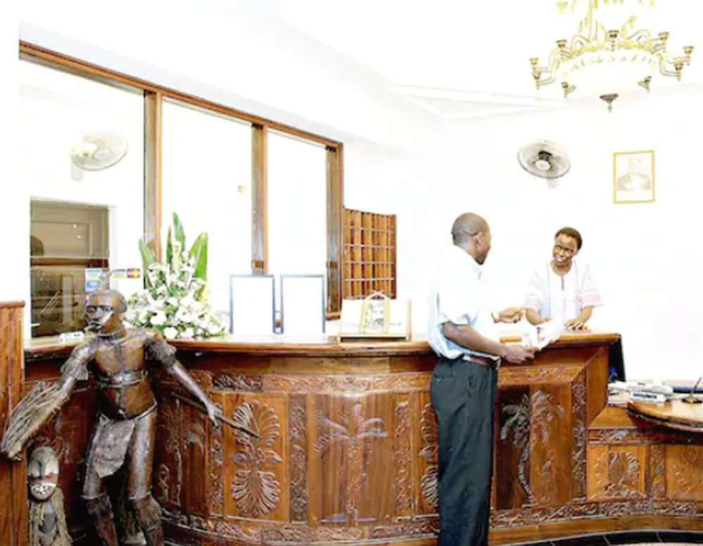 Sentrim Castle Royal Hotel Mombasa Exterior foto