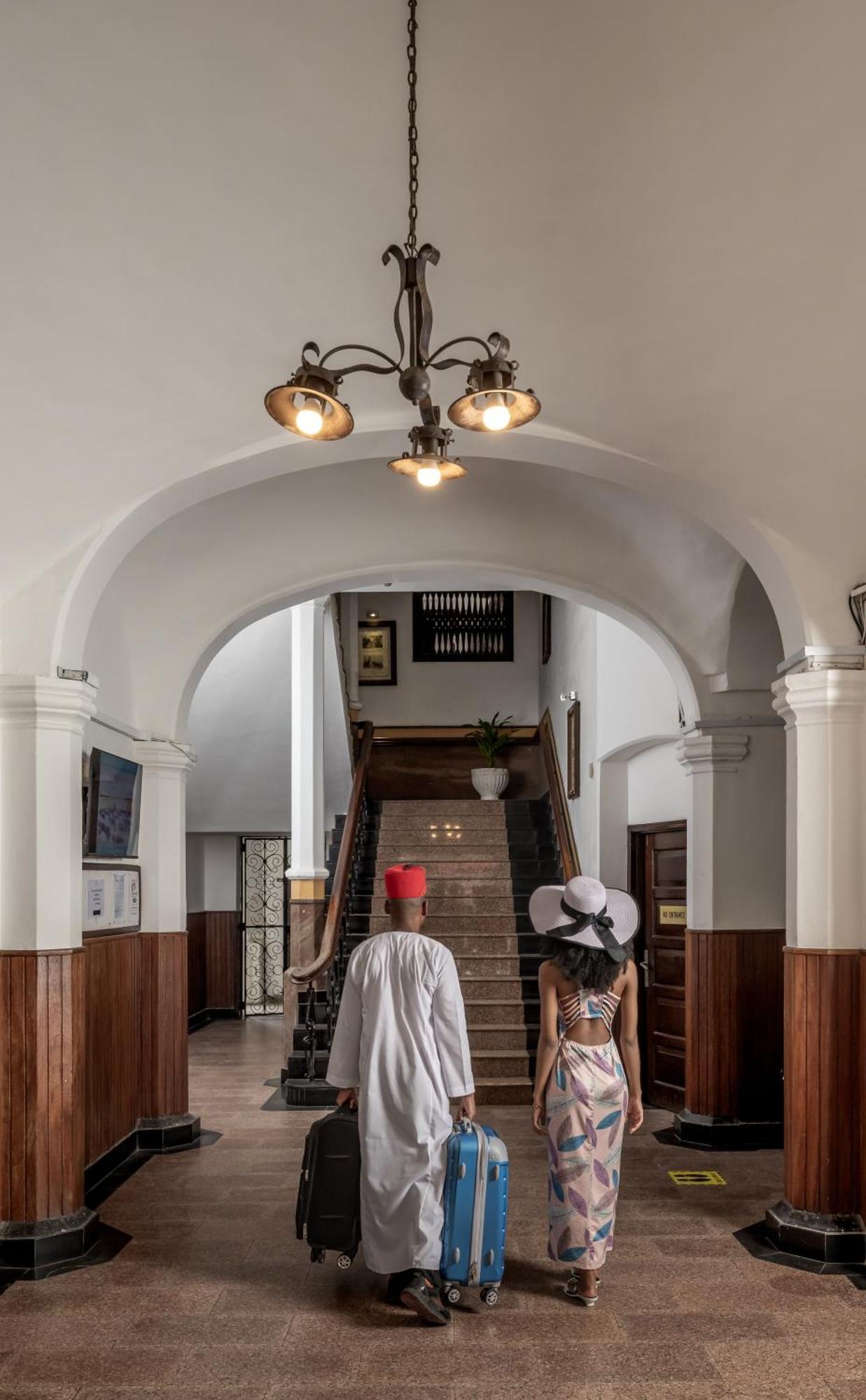 Sentrim Castle Royal Hotel Mombasa Exterior foto